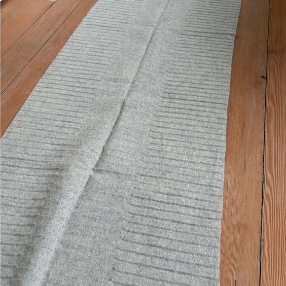 COS Wool Pleated Fringe Grey Scarf - Picture 5 of 9